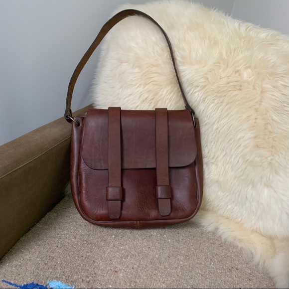 Vintage Handbags - VTG Distressed Leather Shoulder Bag
